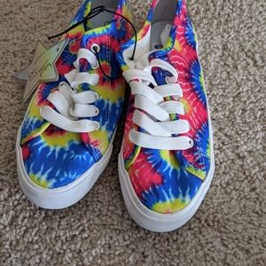 Tye dye sneakers